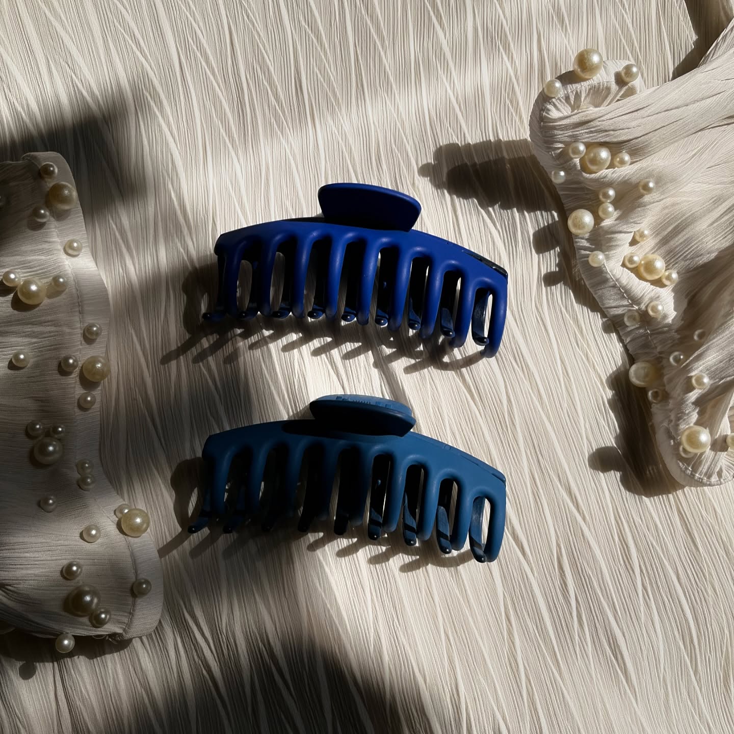 Matte Hair Claw