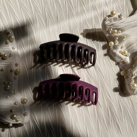 Matte Hair Claw