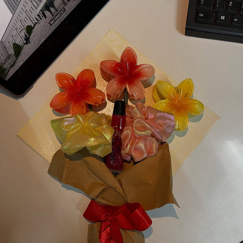 Claw Clip Bouquet