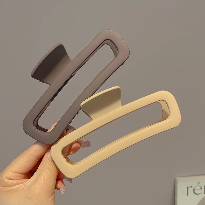 Oversized Hair Claw Clip