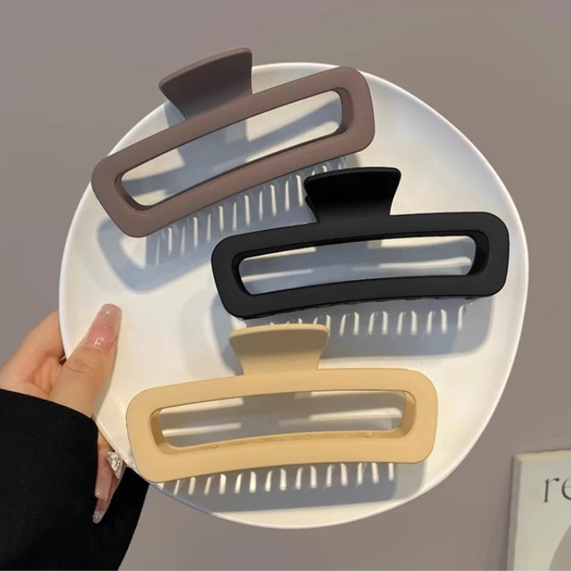 Oversized Hair Claw Clip