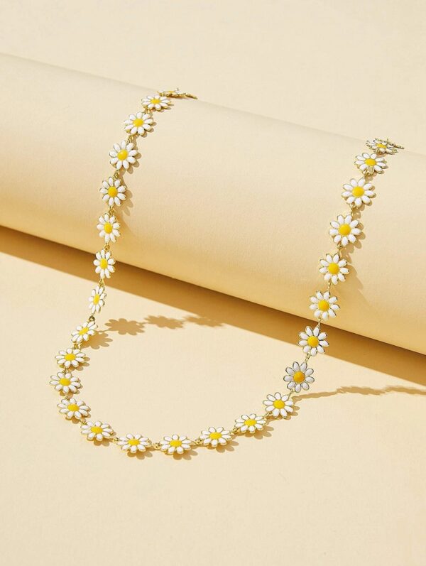 Daisy Necklace - Image 4